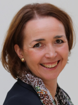 Angela Freimuth