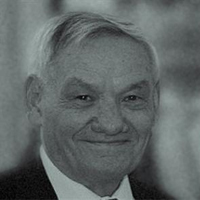 Amable Liñán Martínez