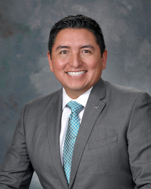 Derrick J. Lente