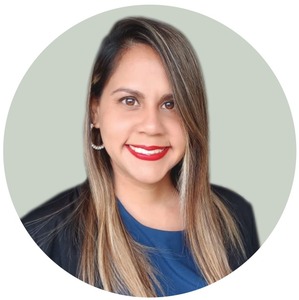 Claudia Stephanie Carmelino Sandoval