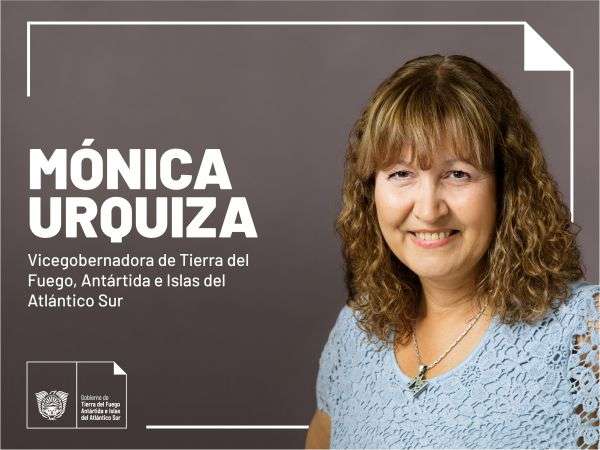 Pública Mónica Urquiza