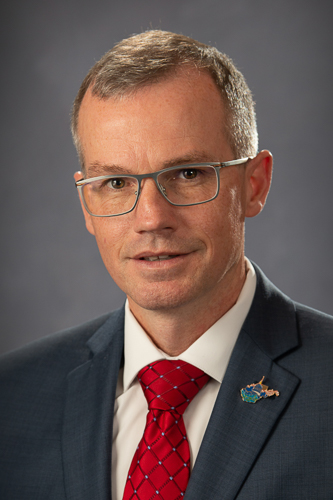 Eric J. Tarr