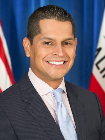 Miguel Santiago