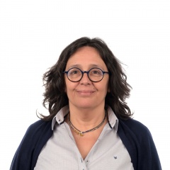 Cláudia Maria Cruz Santos